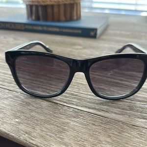 💯Authentic Gucci sunglasses